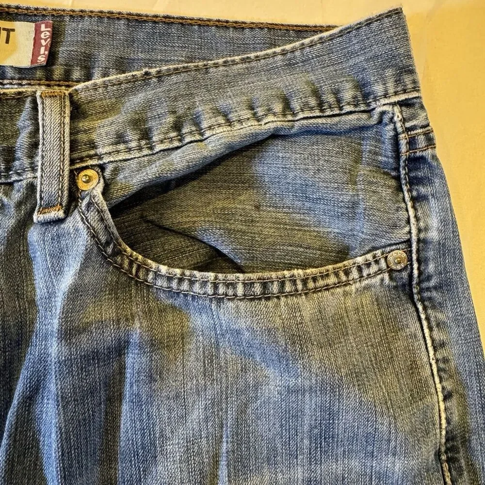 Levis 505 Jeans Mens 34X32 Blue distressed Straight Red Tag‎ 34 X 31